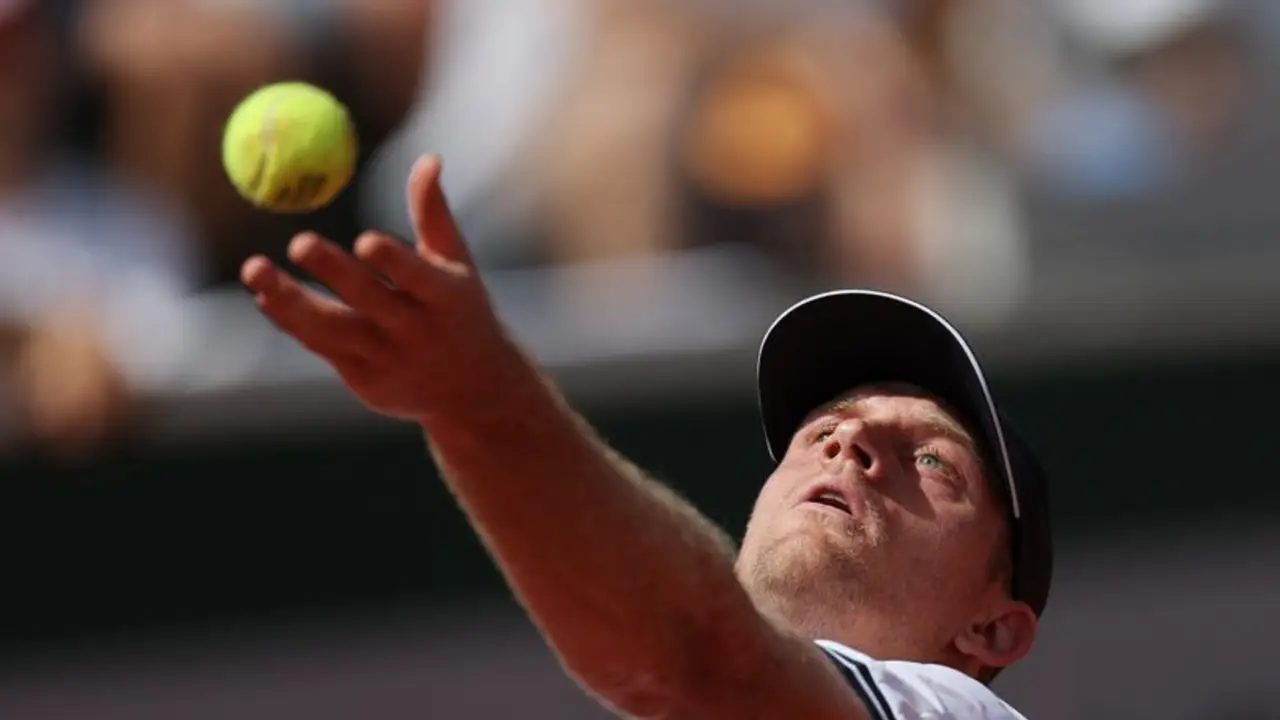 Davidovich Fokina, atónito tras renuncia de entrenador argentino Puerta por mensaje texto en Roland Garros