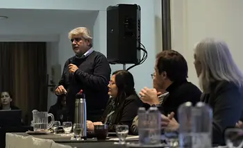 Correa pidió “planificar en términos federales” desde el Primer Congreso del Trabajo  | Pba