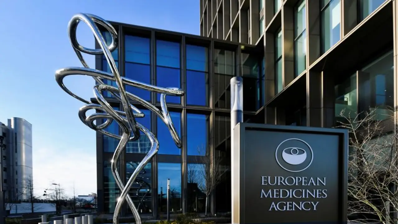 EMA recomienda que vacunas contra COVID-19 de la próxima temporada se centren en variante XFG