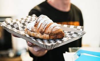 Café y pastelería desde $4.000 en un parque de CABA | Gastronomía