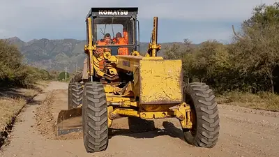 Vialidad Provincial desplegó cuadrillas y maquinaria pesada para recuperar caminos estratégicos en el interior de La Rioja Vialidad Provincial desplegó cuadrillas y maquinaria pesada para recuperar caminos estratégicos en el interior de La Rioja