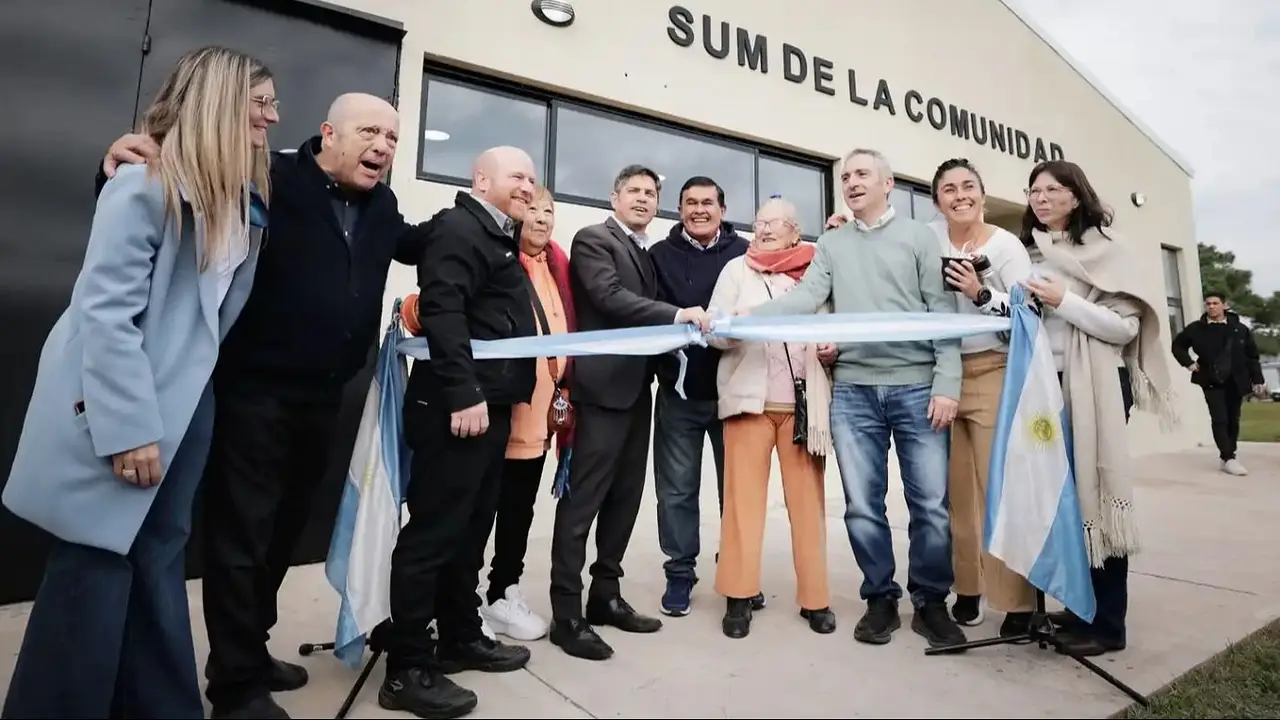 Con escrituras, educación y obras, Axel Kicillof llevó nuevas inversiones a Mar Chiquita: todos los detalles