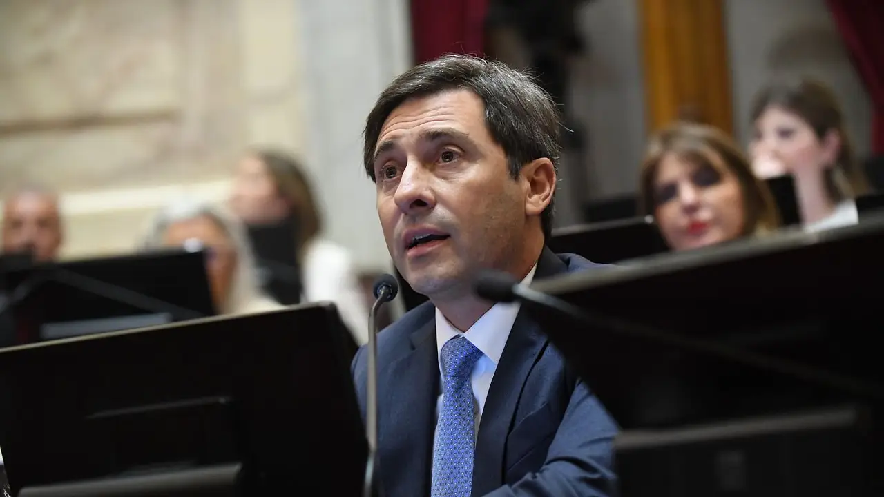 El PRO le pide acciones a Milei sobre la situación de Adorni: "No da para más"