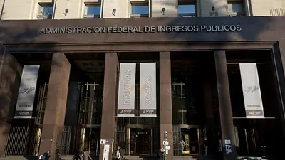 Suben casi 40 por ciento los aportes para el seguro de salud y para obras sociales del monotributo Suben casi 40 por ciento los aportes para el seguro de salud y para obras sociales del monotributo