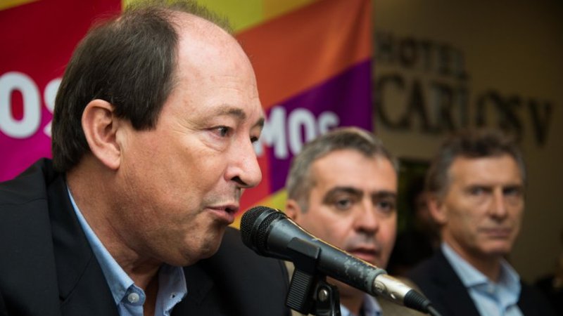 Insólito: un asesor de Sanz tildó a #NiUnaMenos de "propaganda" para el gobierno