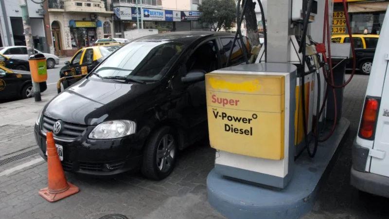 Aumentan los combustibles por quinta vez en el año: 1,5% promedio