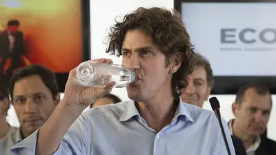 Elecciones en la Ciudad: Lousteau denunció a Macri por los gastos en publicidad Elecciones en la Ciudad: Lousteau denunció a Macri por los gastos en publicidad