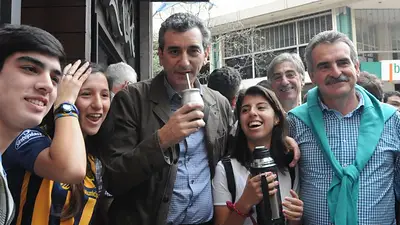 Randazzo cargó contra Scioli: "Sus spots son parte de su oportunismo" Randazzo cargó contra Scioli: "Sus spots son parte de su oportunismo"