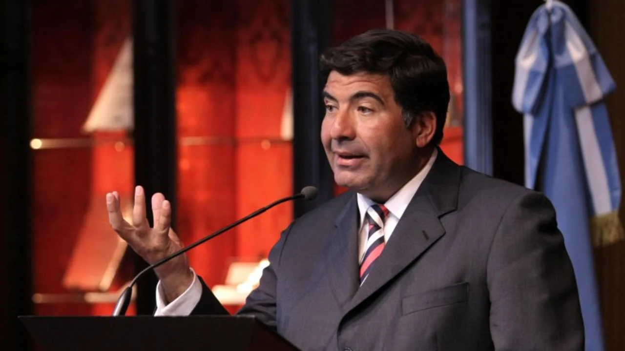 Echegaray pedirá a AFA separar a árbitros que no pueden justificar ingresos