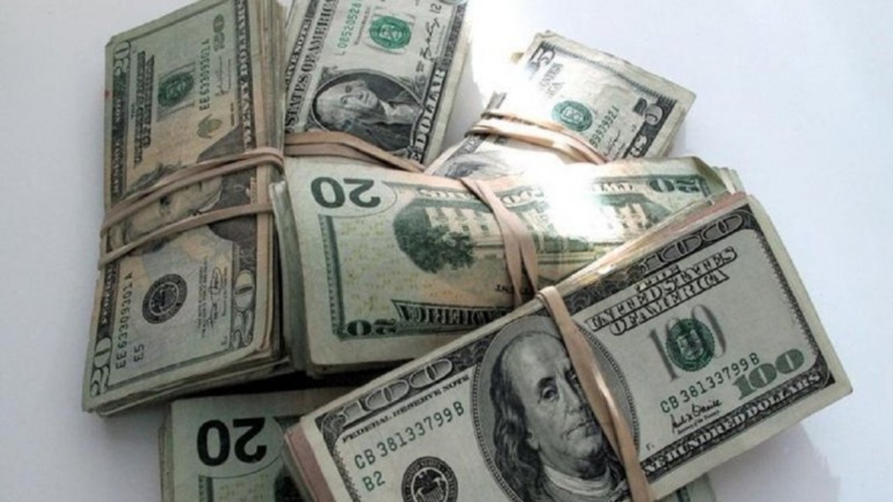 El dólar blue inició la semana en alza: subió a $13,05