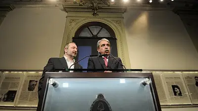 Encuestas 2015: Aníbal, favorito en la pelea por la gobernación Encuestas 2015: Aníbal, favorito en la pelea por la gobernación