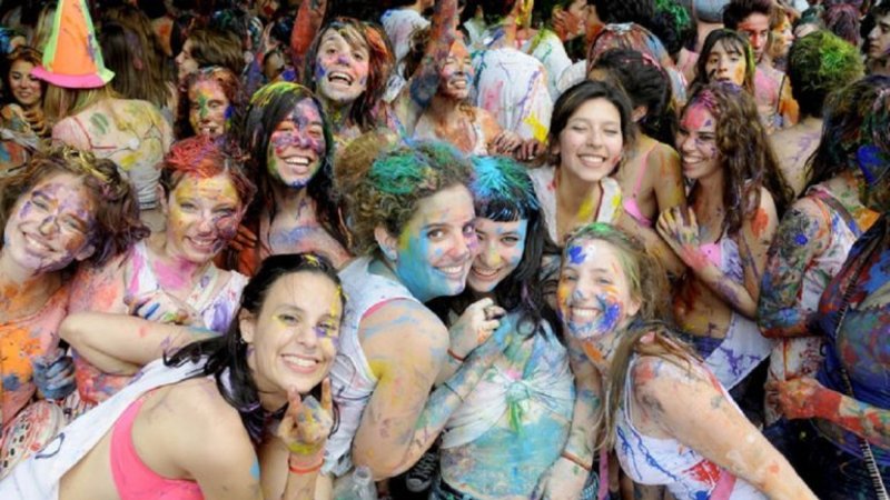 El rector del Nacional, furioso por una fiesta de descontrol en la casa de un estudiante