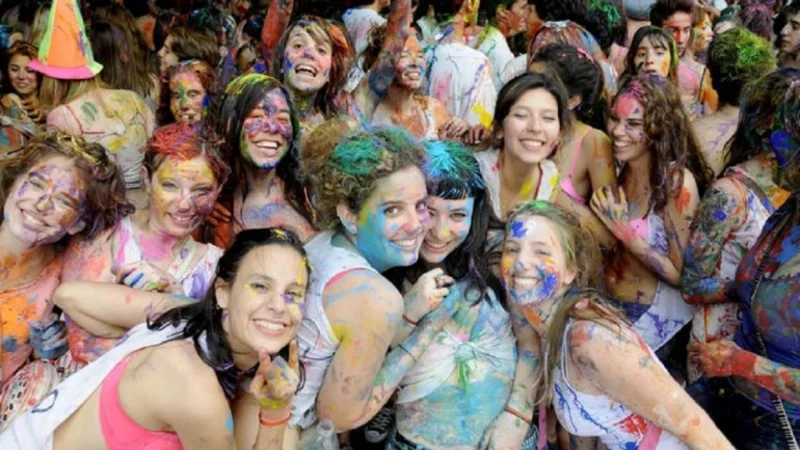 El rector del Nacional, furioso por una fiesta de descontrol en la casa de un estudiante