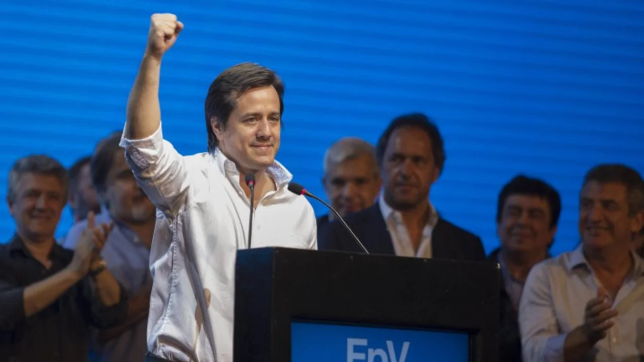 Elecciones 2015: Recalde prometió estatizar el subte y copiar el "modelo Aerolíneas"