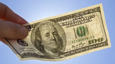 El dólar blue avanzó a $13,40 El dólar blue avanzó a $13,40