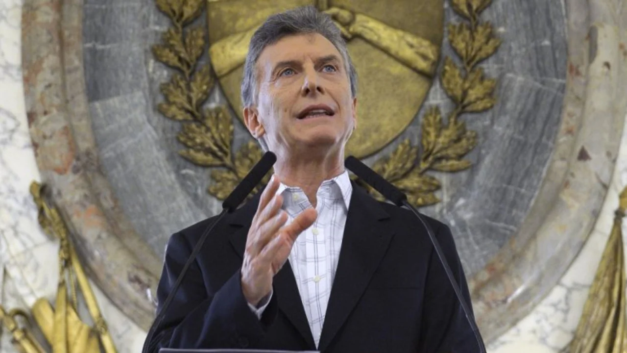 A seis meses de su asunción, Macri perdería en una eventual segunda vuelta