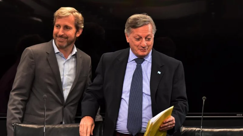 Tarifazo: la oposición apura al Gobierno, que reconoce "errores" y prepara anuncios