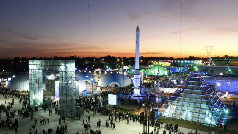 El gobierno presta Tecnópolis a una cervecera para un recital internacional