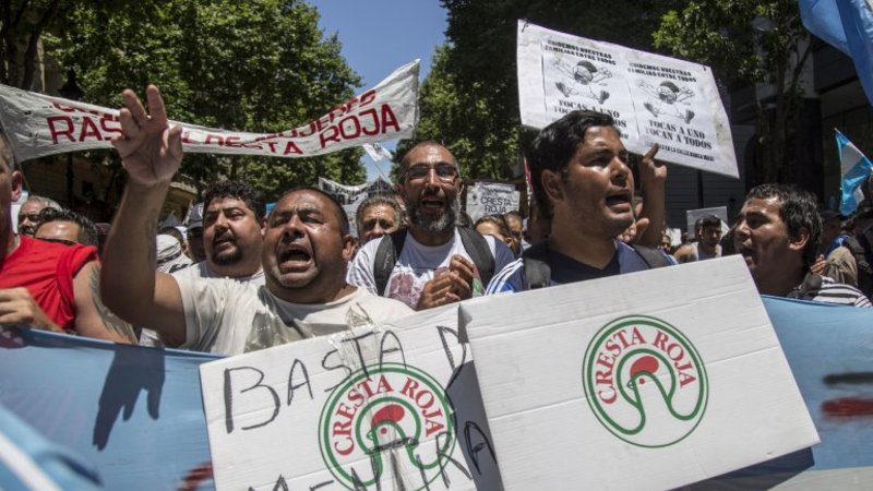 Una interna gremial se mete en el conflicto de Cresta Roja