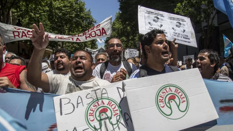 Una interna gremial se mete en el conflicto de Cresta Roja