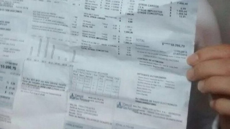 Una mujer recibió una factura de gas con el mismo monto que su sueldo