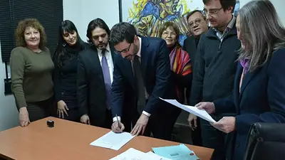 Un concejal de Morón presentó un amparo contra los tarifazos Un concejal de Morón presentó un amparo contra los tarifazos