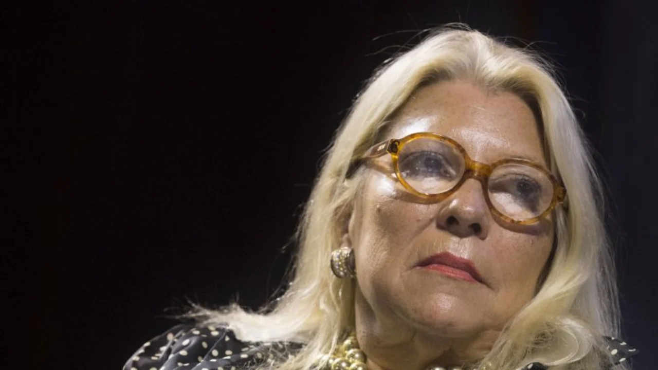 Más Carrió que nunca: le declaró su amor a Aranguren y denunció sabotaje en las facturas de gas