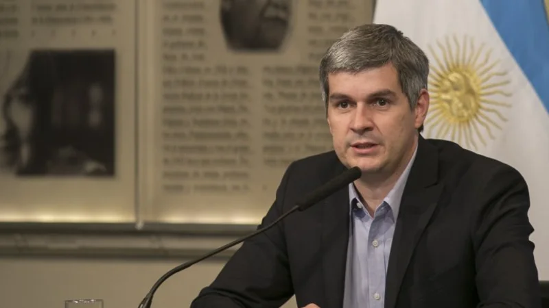 Marcos Peña: "No existe conflicto" entre Francisco y Macri