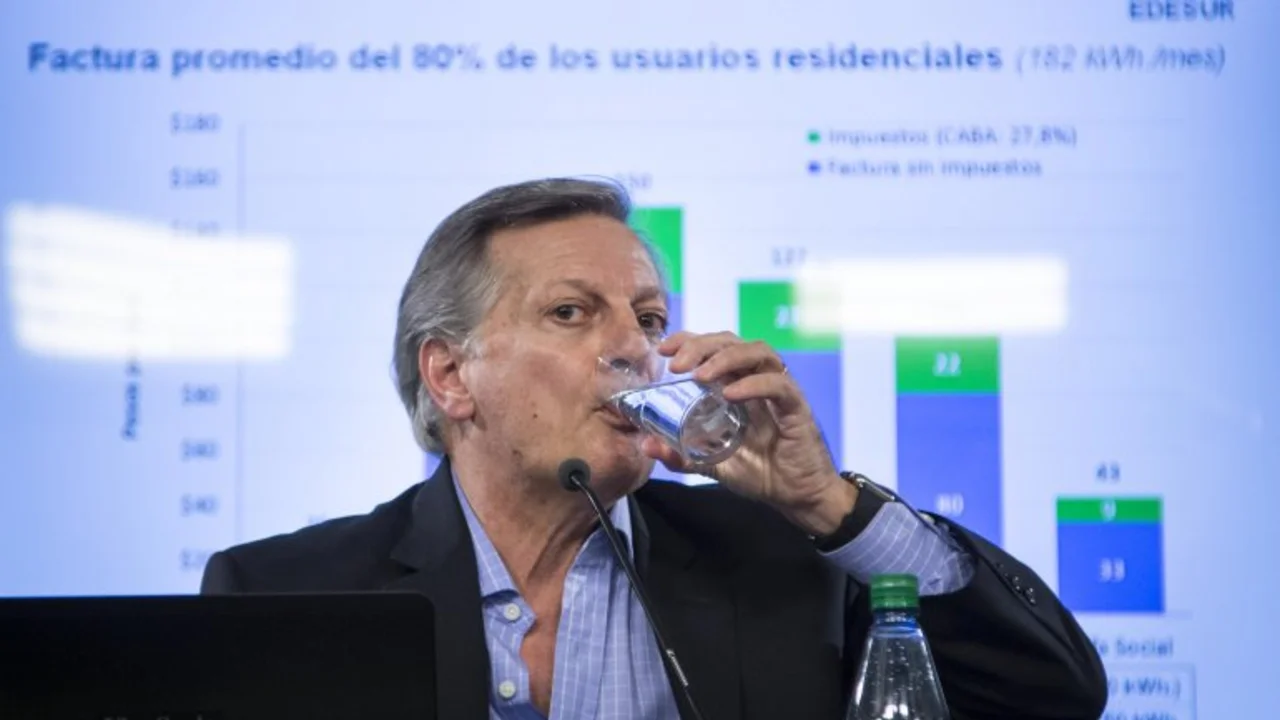 Pese a estar imputado, Aranguren justificó la importación de gas de Chile