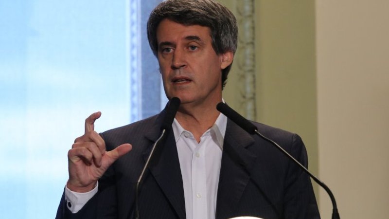 Prat Gay dijo que el Gobierno "se ocupa de los más vulnerables"