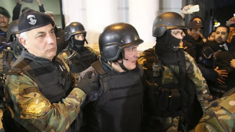 Tras los gritos y pedir cocaína, José López se negó a declarar ante el juez