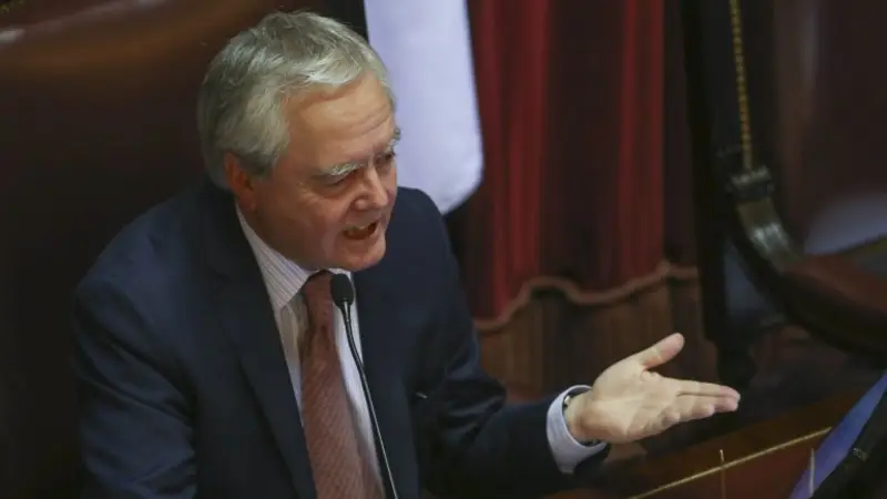 Pinedo desligó a Cristina Kirchner de los movimientos de López