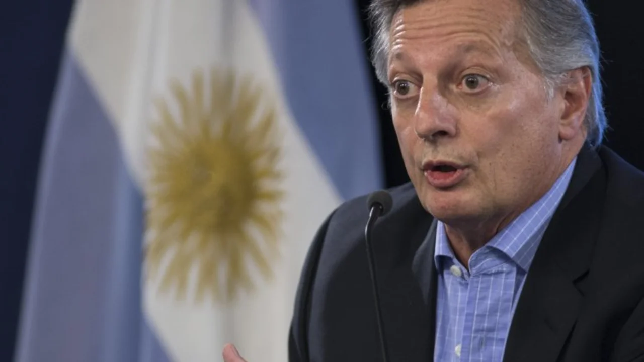 Aranguren asistirá al Senado para responder por los tarifazos