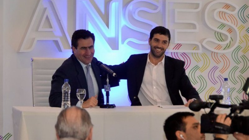 El Gobierno dispuso utilizar $76 mil millones de deuda para pagarle a los jubilados