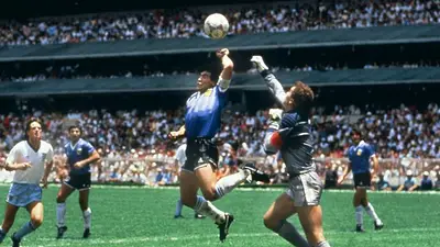 Se cumplen 30 años de la mano de D10s: reviví el momento Se cumplen 30 años de la mano de D10s: reviví el momento