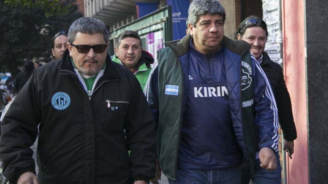 Pablo Moyano anunció que Camioneros hará dos paros en una semana