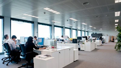 Por los tarifazos, muchos trabajan en oficinas compartidas Por los tarifazos, muchos trabajan en oficinas compartidas