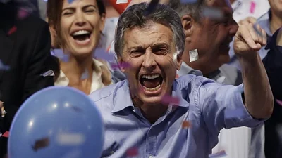 Macri fue operado con éxito de la rodilla y podría viajar a la final de la Copa América Macri fue operado con éxito de la rodilla y podría viajar a la final de la Copa América