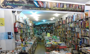 La librería "Adán Buenosayres" finalmente no cierra y funcionará como cooperativa | Sociedad