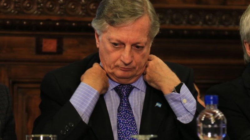 Presentan más pruebas en contra de Aranguren