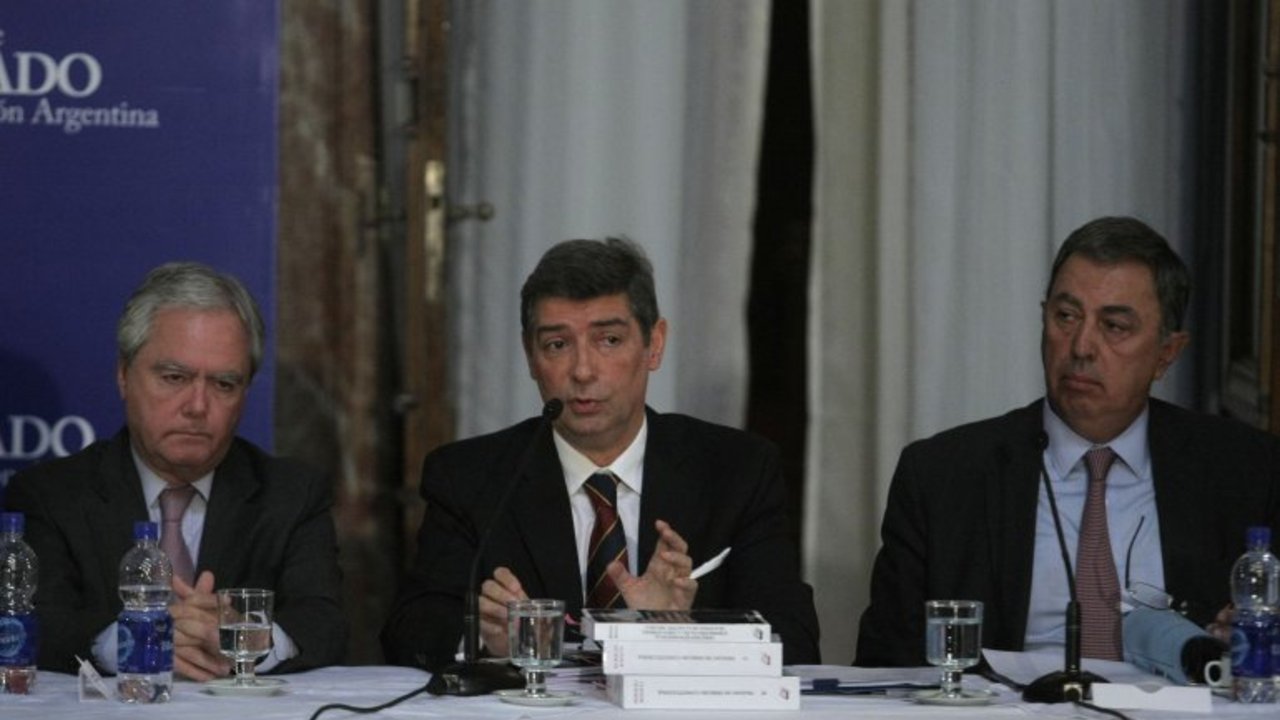 Rosatti juró en la Corte y anunció que "en muy pocos días" se pronunciarán sobre los tarifazos