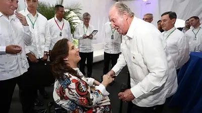Insólito: Macri invitó al ex rey de España para los festejos de la Independencia Insólito: Macri invitó al ex rey de España para los festejos de la Independencia