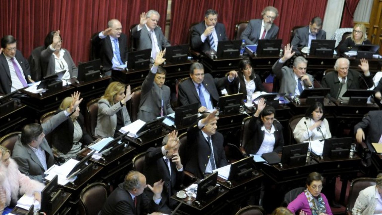 El Senado aprobó la ley de blanqueo de capitales y pago a jubilados