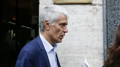 El fallido del fiscal Sáenz: "Es grave que el Gobierno no confíe en su procurador" El fallido del fiscal Sáenz: "Es grave que el Gobierno no confíe en su procurador"