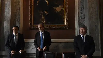 Pese a que no llegan, González Fraga anunció "una inundación de inversiones" Pese a que no llegan, González Fraga anunció "una inundación de inversiones"