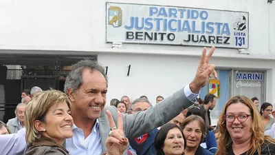 Scioli, contundente: "Si no se da la unidad, iremos a la interna y san se acabó" Scioli, contundente: "Si no se da la unidad, iremos a la interna y san se acabó"