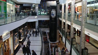 Las ventas en shoppings se desplomaron 8,9% y en súper cayeron 1,7% Las ventas en shoppings se desplomaron 8,9% y en súper cayeron 1,7%