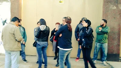 Una gráfica despidió a todos sus trabajadores sin previo aviso Una gráfica despidió a todos sus trabajadores sin previo aviso