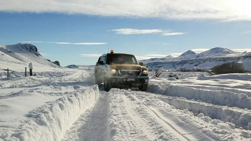 Increíble: un intendente les pidió a los dueños de campos que no abandonen a los peones en la nieve