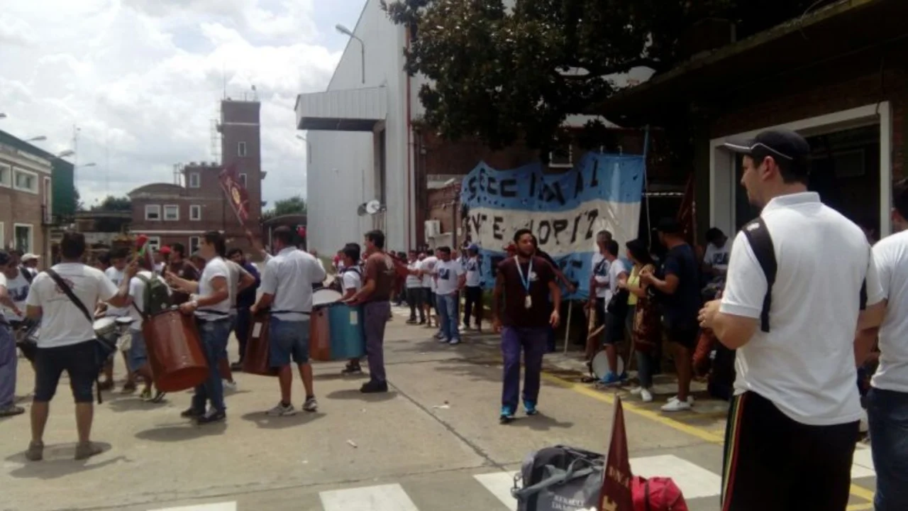 Banghó importa notebooks tras despedir a 200 trabajadores